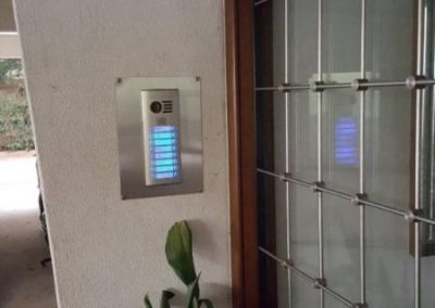 ΜΠΟΥΤΟΝΙΕΡΑ ΕΙΣΟΔΟΥ ΘΥΡΟΤΗΛΕΟΡΑΣΗΣ AUTA COMPACT ΜΕΤΑ ΑΠΟ ΑΝΤΙΚΑΤΑΣΤΑΣΗ ΣΕ ΘΥΡΟΤΗΛΕΦΩΝΑ - auta.gr
