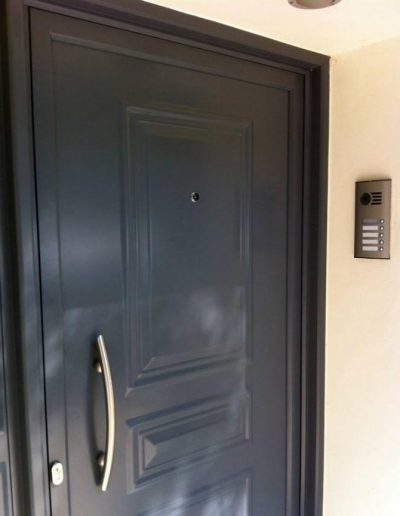 ΜΠΟΥΤΟΝΙΕΡΑ ΕΙΣΟΔΟΥ ΘΥΡΟΤΗΛΕΟΡΑΣΗΣ COMPACT AUTA - auta.gr