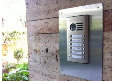 ΜΠΟΥΤΟΝΙΕΡΑ ΕΙΣΟΔΟΥ ΘΥΡΟΤΗΛΕΟΡΑΣΗΣ COMPACT AUTA ΑΠΟ ΑΝΤΙΚΑΤΑΣΤΑΣΗ ΠΑΛΑΙΩΝ ΘΥΡΟΤΗΛΕΦΩΝΩΝ - auta.gr